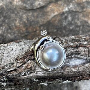 Dolphin pearl pendant, silver, pendant only